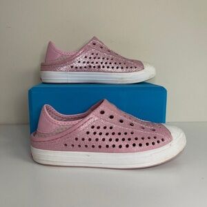 Sketchers: Girls Guzman Steps Pink Glitter Foam Slip Waterproof Shoes, Size 2